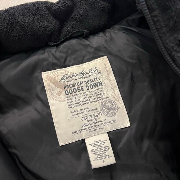 Eddie Bauer Black Goose Down Soft Puffer Plush Zip Up Snow Vest Size Small - Picture 5 of 10